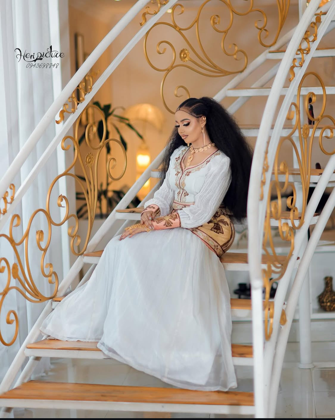 Habesh Woman's white dress (ጥልፊ ናይ ሓበሻ)