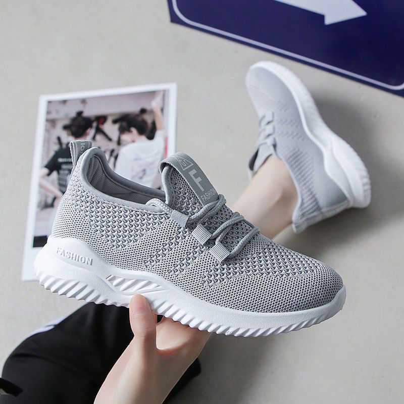 Running Shoes Hollow Mesh Travel Shoes Round Toe Lace-up Shoes